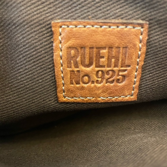 RUEHL no. 925 small cross body leather purse - Picture 5 of 7